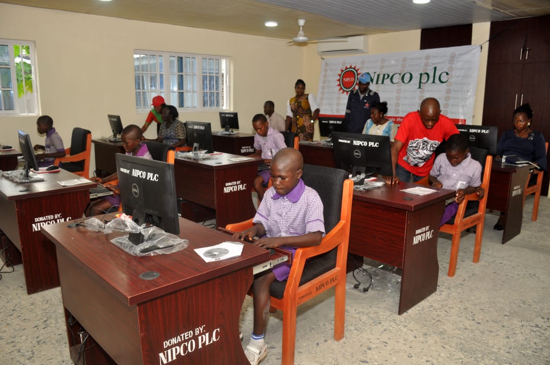 Students at NIPCO-donated computer lab